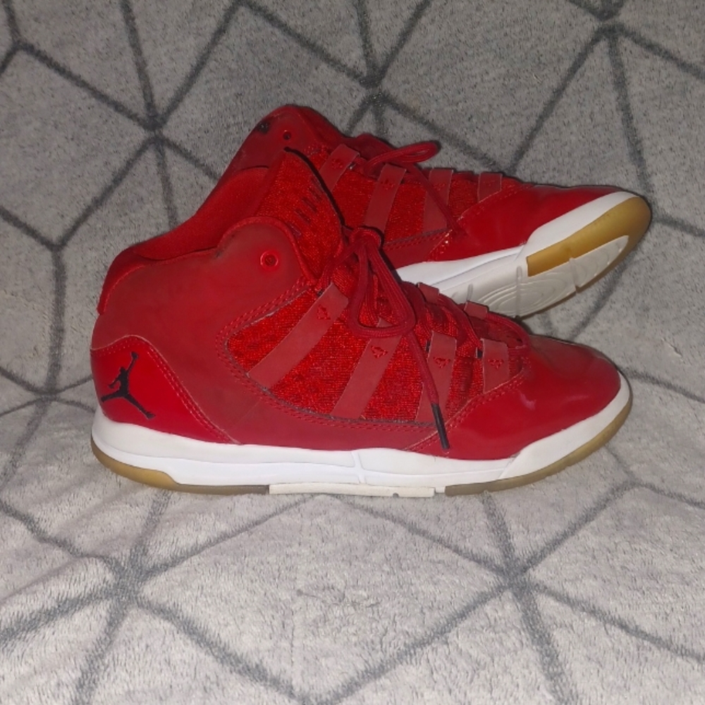 Nike Jordan Max Aura Gym Red